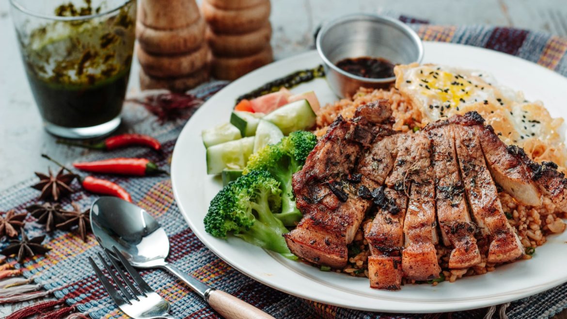 Spicy Fried Pork and Steamed Vegetables